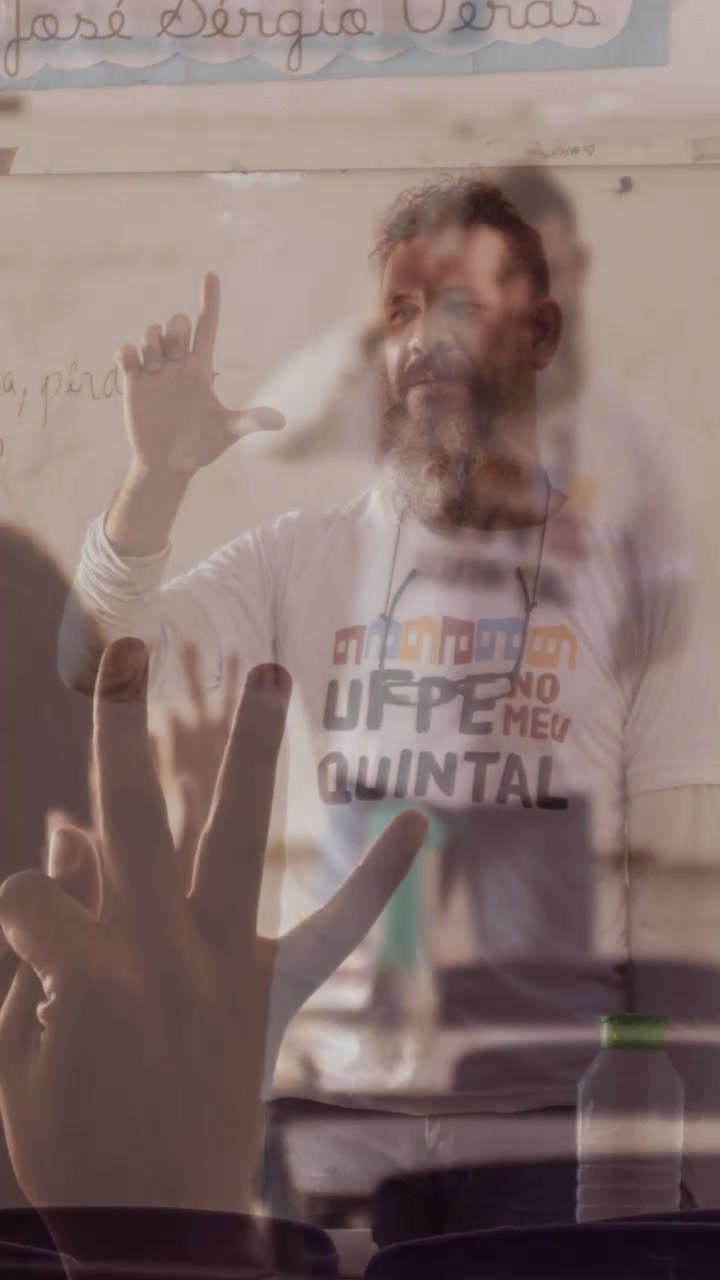 Thumbnail do vídeo: introducao libras